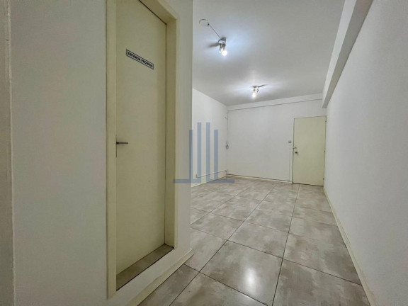 Imagem Sala Comercial à Venda, 40 m² em Centro - Santa Maria Imagem Sala Comercial à Venda, 40 m² em Centro - Santa Maria