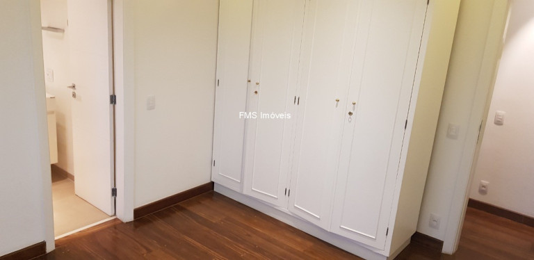 Imagem Imóvel com 3 Quartos para Alugar, 223 m² em Brooklin - São Paulo Imagem Imóvel com 3 Quartos para Alugar, 223 m² em Brooklin - São Paulo