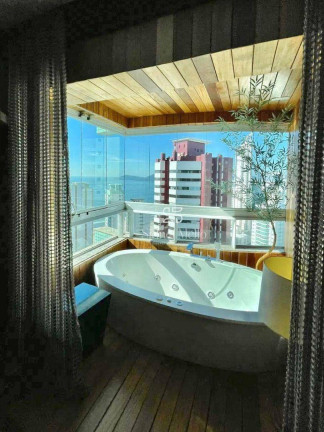 Imagem Apartamento com 3 Quartos à Venda, 153 m² em 2 Quadra Centro - Balneário Camboriú Imagem Apartamento com 3 Quartos à Venda, 153 m² em 2 Quadra Centro - Balneário Camboriú