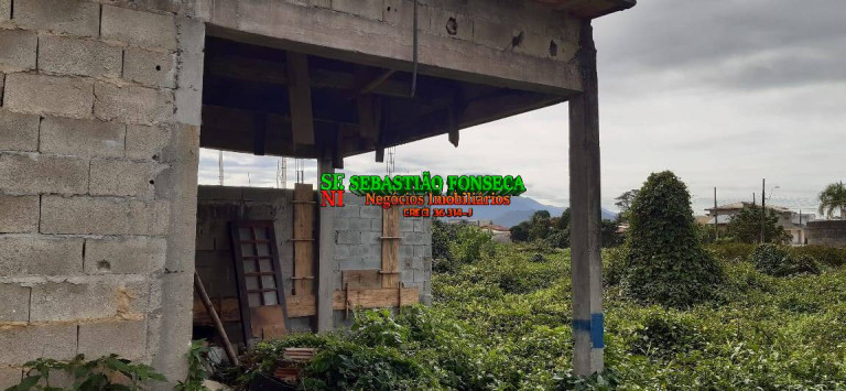 Casa com 1 Quarto à Venda, 185 m² em Balneário Dos Golfinhos - Caraguatatuba