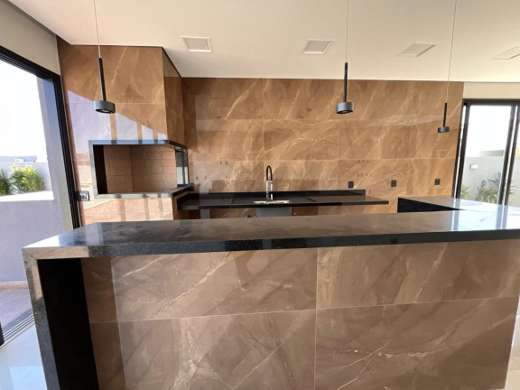 Imagem Casa com 4 Quartos à Venda, 300 m² em Condomínio Belvedere Ii - Cuiabá