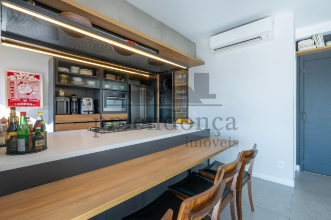 Imagem Apartamento com 2 Quartos à Venda, 118 m² em Pinheiros - São Paulo Imagem Apartamento com 2 Quartos à Venda, 118 m² em Pinheiros - São Paulo