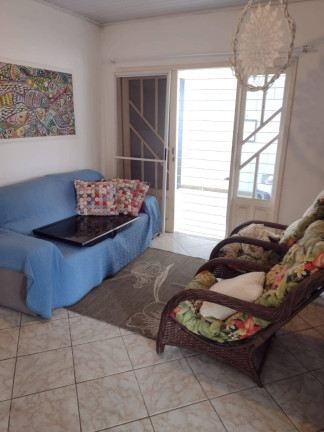 Imagem Casa com 3 Quartos à Venda, 350 m² em Centro - Tijucas Imagem Casa com 3 Quartos à Venda, 350 m² em Centro - Tijucas