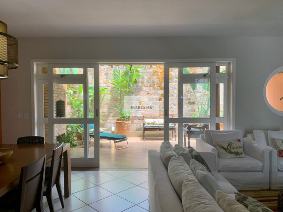 Imagem Casa com 4 Quartos à Venda, 170 m² em Camburi - São Sebastião Imagem Casa com 4 Quartos à Venda, 170 m² em Camburi - São Sebastião
