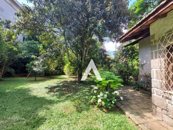 Imagem Casa com 5 Quartos à Venda, 350 m² em Iucas - Teresópolis