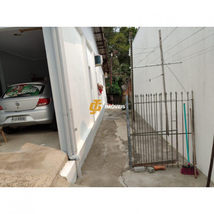 Imagem Casa com 2 Quartos à Venda,  em Tabuleiro - Camboriú
