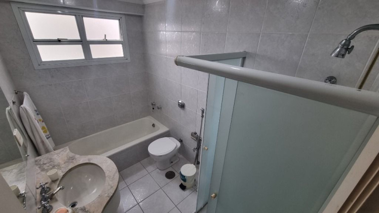 Imagem Apartamento com 3 Quartos à Venda, 176 m² em Pitangueiras - Guarujá Imagem Apartamento com 3 Quartos à Venda, 176 m² em Pitangueiras - Guarujá
