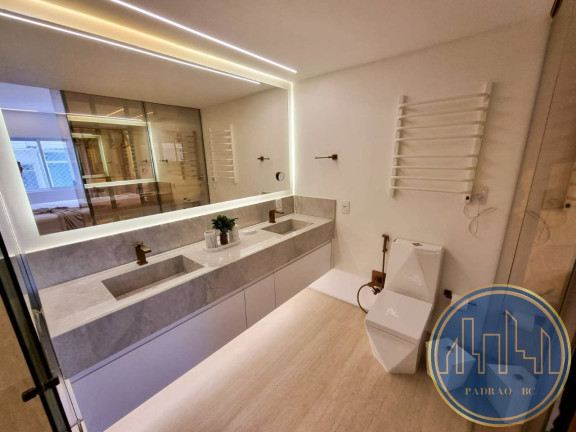 Imagem Apartamento com 4 Quartos para Temporada, em Centro - Balneário Camboriú Imagem Apartamento com 4 Quartos para Temporada, em Centro - Balneário Camboriú