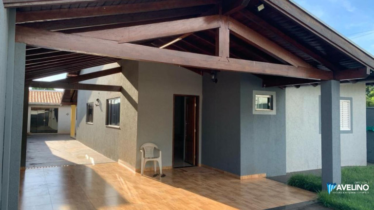 Imagem Casa com 4 Quartos à Venda, 220 m² em Vila Arapongas - Dourados Imagem Casa com 4 Quartos à Venda, 220 m² em Vila Arapongas - Dourados