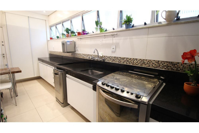 Imagem Apartamento com 3 Quartos à Venda, 143 m² em Pinheiros - São Paulo Imagem Apartamento com 3 Quartos à Venda, 143 m² em Pinheiros - São Paulo