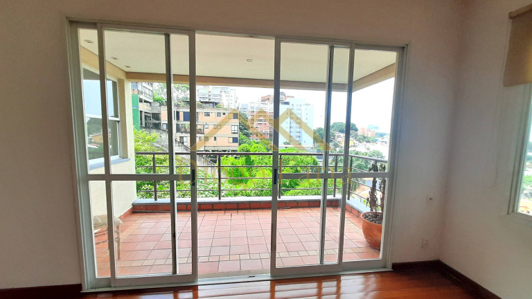 Imagem Casa de Condomínio com 3 Quartos à Venda, 211 m² em Vila Madalena - São Paulo Imagem Casa de Condomínio com 3 Quartos à Venda, 211 m² em Vila Madalena - São Paulo