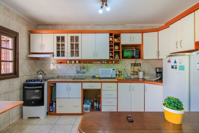Imagem Casa com 3 Quartos à Venda, 198 m² em Cavalhada - Porto Alegre