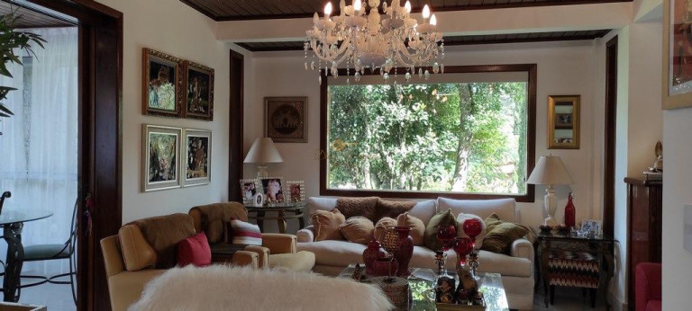 Imagem Casa com 5 Quartos à Venda, 1.400 m² em Golfe - Teresópolis Imagem Casa com 5 Quartos à Venda, 1.400 m² em Golfe - Teresópolis