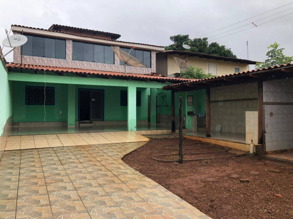 Sobrado com 4 Quartos à Venda, 180 m² em Santa Efigênia - Caldas Novas