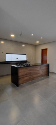 Imagem Casa com 3 Quartos à Venda, 190 m² em Ponta Negra - Manaus