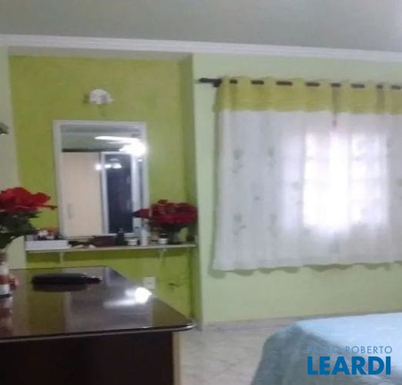Imagem Sobrado com 3 Quartos à Venda, 256 m² em Campestre - Santo André Imagem Sobrado com 3 Quartos à Venda, 256 m² em Campestre - Santo André