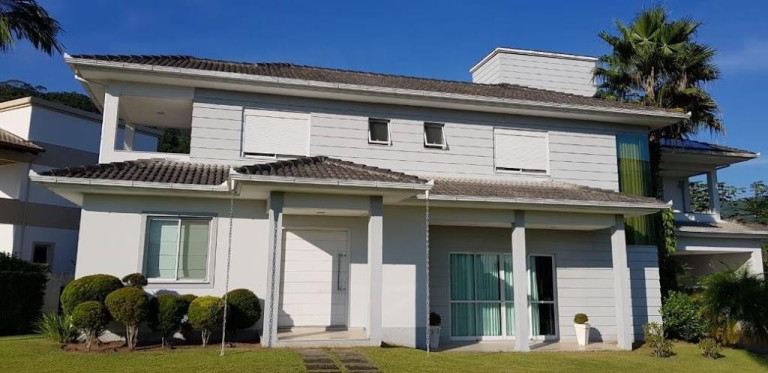 Imagem Casa de Condomínio com 4 Quartos à Venda, 400 m² em Córrego Grande - Florianópolis