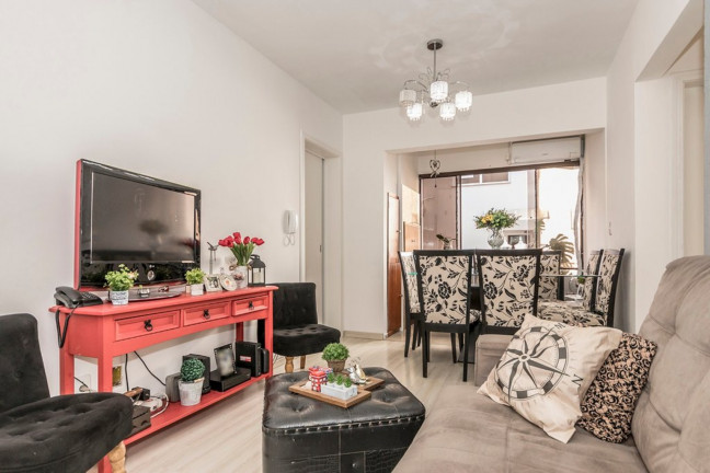 Imagem Imóvel com 2 Quartos à Venda, 57 m² em Vila Nova - Porto Alegre Imagem Imóvel com 2 Quartos à Venda, 57 m² em Vila Nova - Porto Alegre