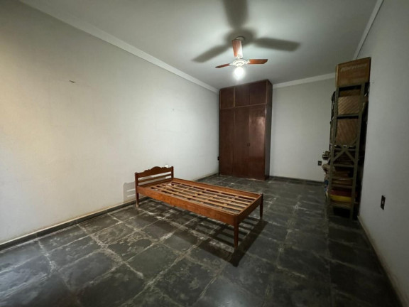 Imagem Casa com 3 Quartos à Venda, 210 m² em Setor Campinas - Goiânia