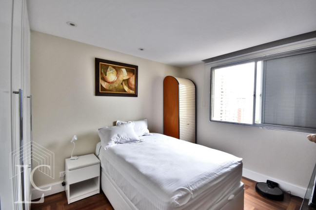 Imagem Apartamento com 3 Quartos à Venda, 181 m² em Moema - São Paulo Imagem Apartamento com 3 Quartos à Venda, 181 m² em Moema - São Paulo
