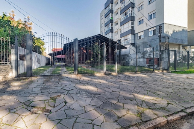Imagem Casa com 3 Quartos à Venda, 244 m² em Cristal - Porto Alegre