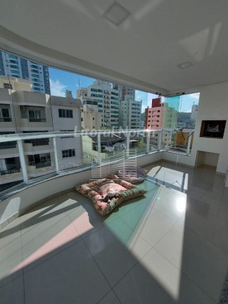 Apartamento com 3 Quartos à Venda, 115 m² em Centro - Balneário Camboriú