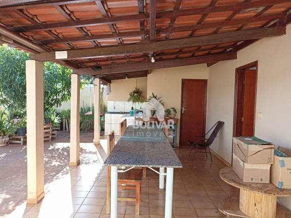 Imagem Casa com 3 Quartos à Venda, 200 m² em Setor Afonso Pena - Itumbiara
