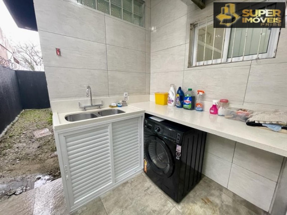 Imagem Casa com 3 Quartos à Venda, 360 m² em Laranjal - Pelotas Imagem Casa com 3 Quartos à Venda, 360 m² em Laranjal - Pelotas