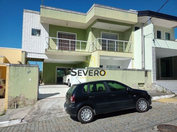 Casa de Condomínio com 4 Quartos à Venda, 300 m² em Arsenal - São Gonçalo