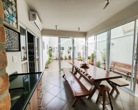 Imagem Casa com 3 Quartos à Venda, 250 m² em Ibiti Royal Park - Sorocaba Imagem Casa com 3 Quartos à Venda, 250 m² em Ibiti Royal Park - Sorocaba