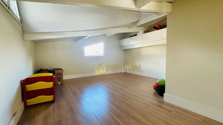 Imagem Sobrado com 4 Quartos à Venda, 300 m² em Jardim Das Colinas - São José Dos Campos