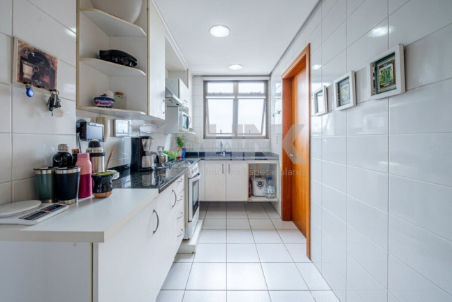 Imagem Apartamento com 3 Quartos à Venda, 117 m² em Petrópolis - Porto Alegre