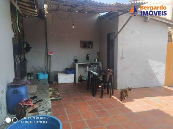 Imagem Casa com 2 Quartos à Venda, 346 m² em Centro - Cascavel Imagem Casa com 2 Quartos à Venda, 346 m² em Centro - Cascavel