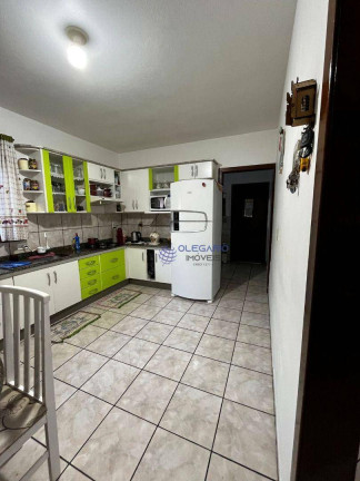 Imagem Casa com 5 Quartos à Venda, 178 m² em Centro - Penha Imagem Casa com 5 Quartos à Venda, 178 m² em Centro - Penha