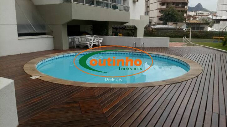 Imagem Apartamento com 4 Quartos à Venda, 172 m² em Tijuca - Rio De Janeiro Imagem Apartamento com 4 Quartos à Venda, 172 m² em Tijuca - Rio De Janeiro