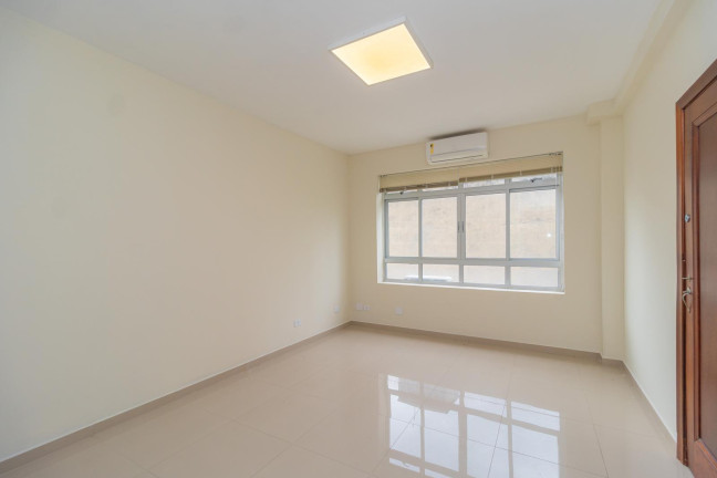 Imagem Sala Comercial para Alugar, 26 m² em Centro - Curitiba Imagem Sala Comercial para Alugar, 26 m² em Centro - Curitiba