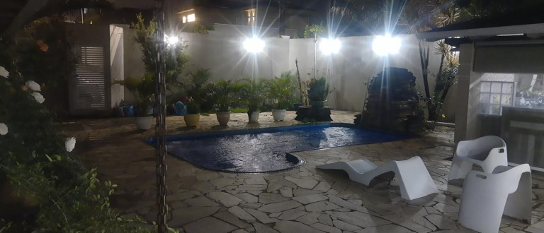 Imagem Casa com 4 Quartos à Venda, 350 m² em Região Dos Lagos (sobradinho) - Brasília