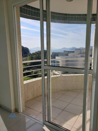 Imagem Apartamento com 3 Quartos à Venda, 116 m² em Agronômica - Florianópolis Imagem Apartamento com 3 Quartos à Venda, 116 m² em Agronômica - Florianópolis