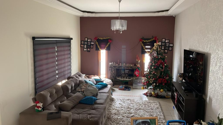 Imagem Casa com 5 Quartos à Venda, 318 m² em Vila Petrópolis - Atibaia Imagem Casa com 5 Quartos à Venda, 318 m² em Vila Petrópolis - Atibaia
