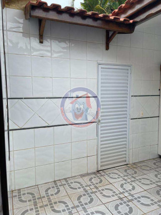 Imagem Casa com 2 Quartos à Venda, 130 m² em Vila Anhanguera - Mongaguá