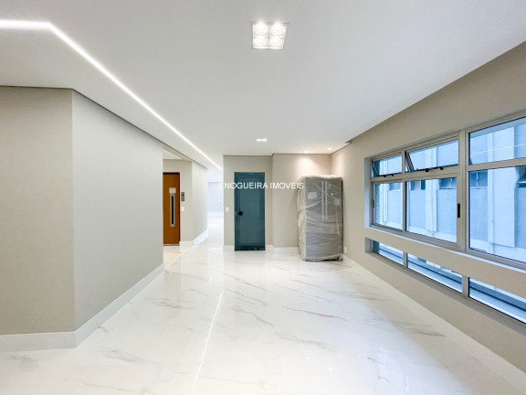 Imagem Apartamento com 3 Quartos à Venda, 218 m² em Jardim Paulista - São Paulo