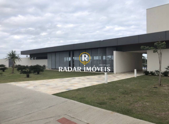 Terreno à Venda, 370 m² em Peró - Cabo Frio