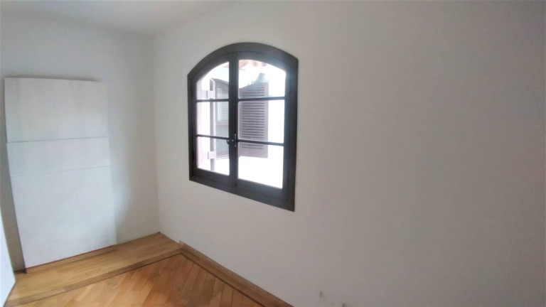 Imagem Casa com 4 Quartos à Venda, 220 m² em Vila Inglesa - São Paulo
