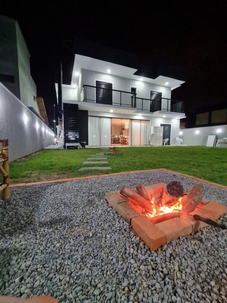 Imagem Sobrado com 4 Quartos à Venda, 306 m² em São João Do Rio Vermelho - Florianópolis Imagem Sobrado com 4 Quartos à Venda, 306 m² em São João Do Rio Vermelho - Florianópolis