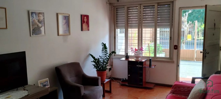 Imagem Casa com 3 Quartos à Venda, 120 m² em Medianeira - Porto Alegre Imagem Casa com 3 Quartos à Venda, 120 m² em Medianeira - Porto Alegre