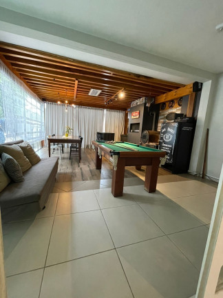 Imagem Casa com 3 Quartos à Venda, 209 m² em Goiás - Santa Cruz Do Sul Imagem Casa com 3 Quartos à Venda, 209 m² em Goiás - Santa Cruz Do Sul