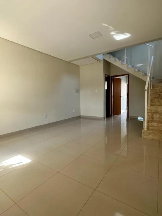 Imagem Casa com 3 Quartos à Venda, 197 m² em Santa Cruz - Cuiabá Imagem Casa com 3 Quartos à Venda, 197 m² em Santa Cruz - Cuiabá