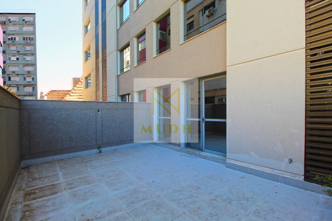 Imagem Sala Comercial à Venda, 66 m² em Independência - Porto Alegre Imagem Sala Comercial à Venda, 66 m² em Independência - Porto Alegre