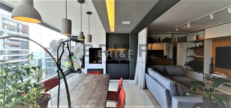 Apartamento com 2 Quartos à Venda, 128 m² em Brooklin - São Paulo