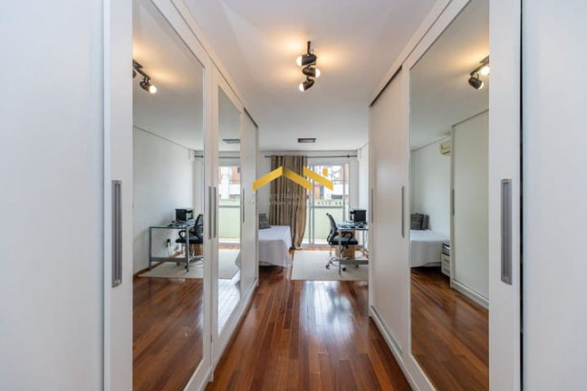 Imagem Apartamento com 3 Quartos à Venda, 161 m² em Real Parque - São Paulo Imagem Apartamento com 3 Quartos à Venda, 161 m² em Real Parque - São Paulo